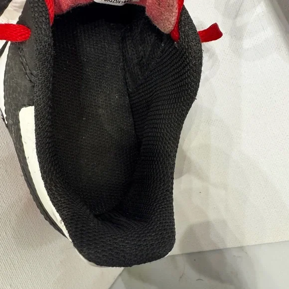 Adidas Kids Black and White Sneakers with Red Laces - Picture 8 of 9